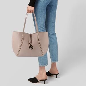 BADGLEY MISCHKA NWT Vegan Leather Chain-Linked Tote (Taupe)